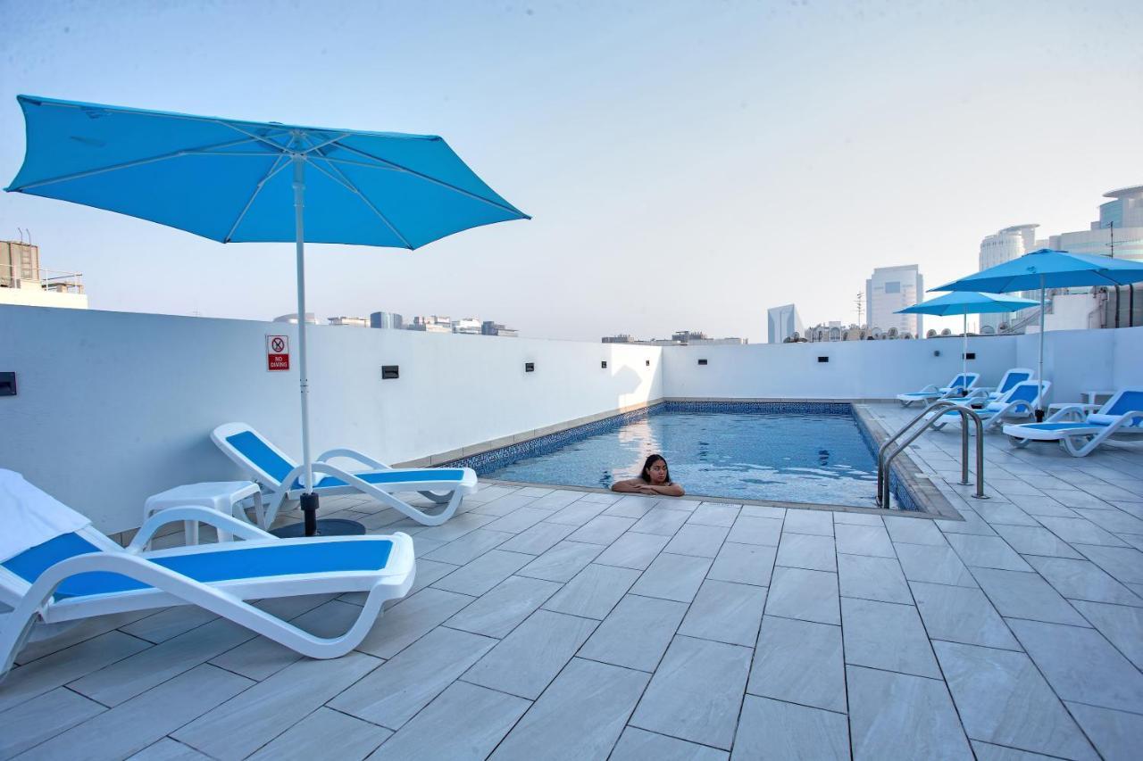 City Avenue Al Reqqa Hotel Дубай Екстериор снимка