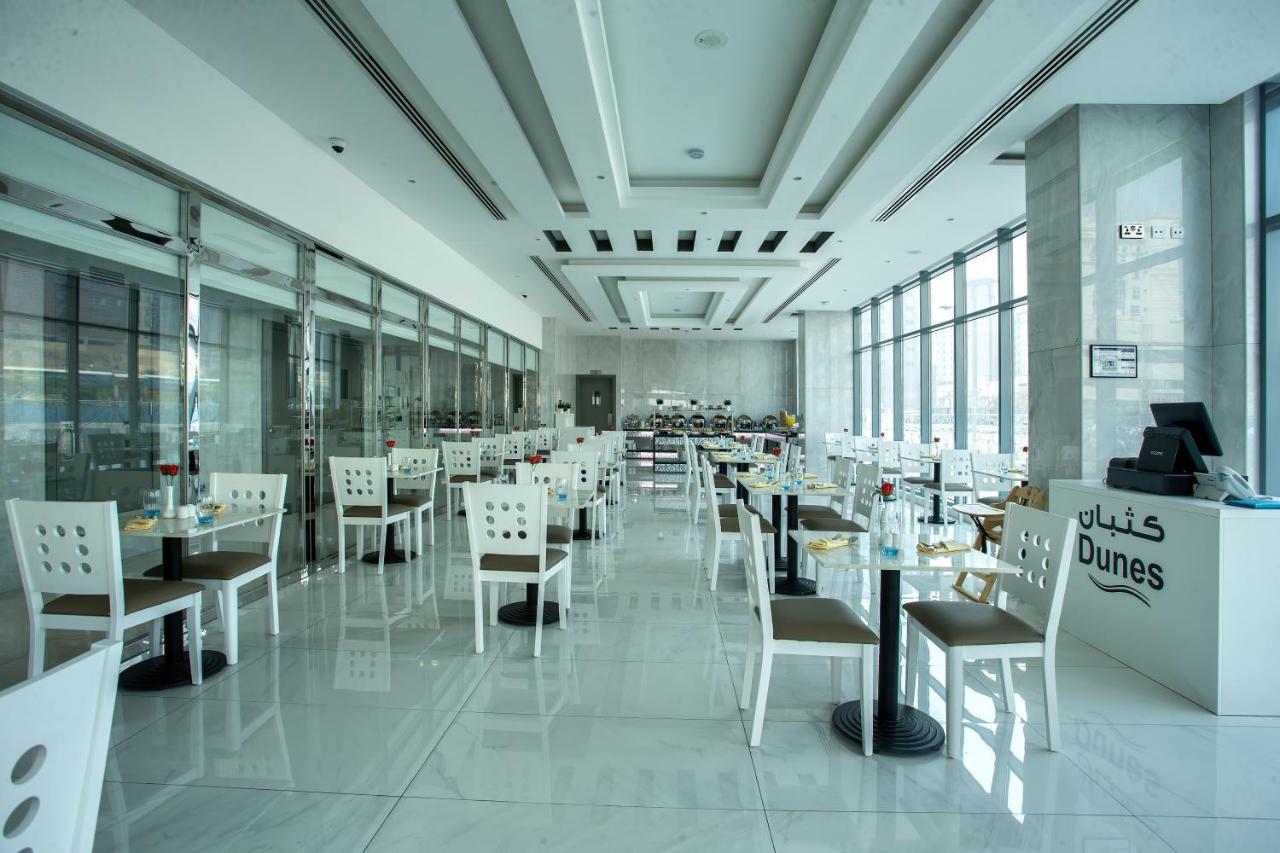 City Avenue Al Reqqa Hotel Дубай Екстериор снимка