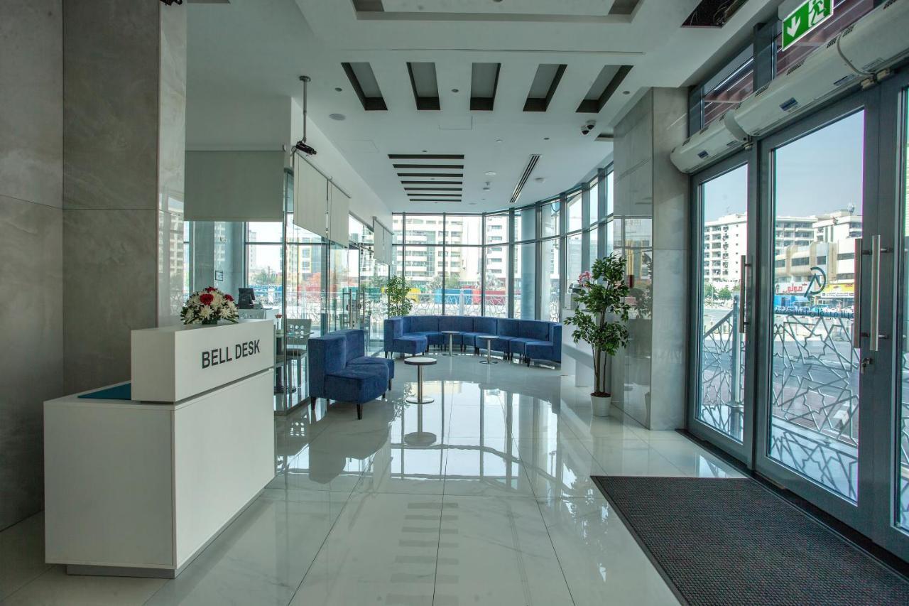 City Avenue Al Reqqa Hotel Дубай Екстериор снимка