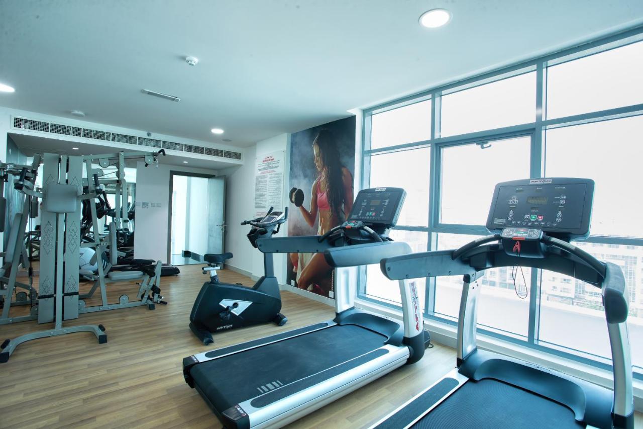 City Avenue Al Reqqa Hotel Дубай Екстериор снимка