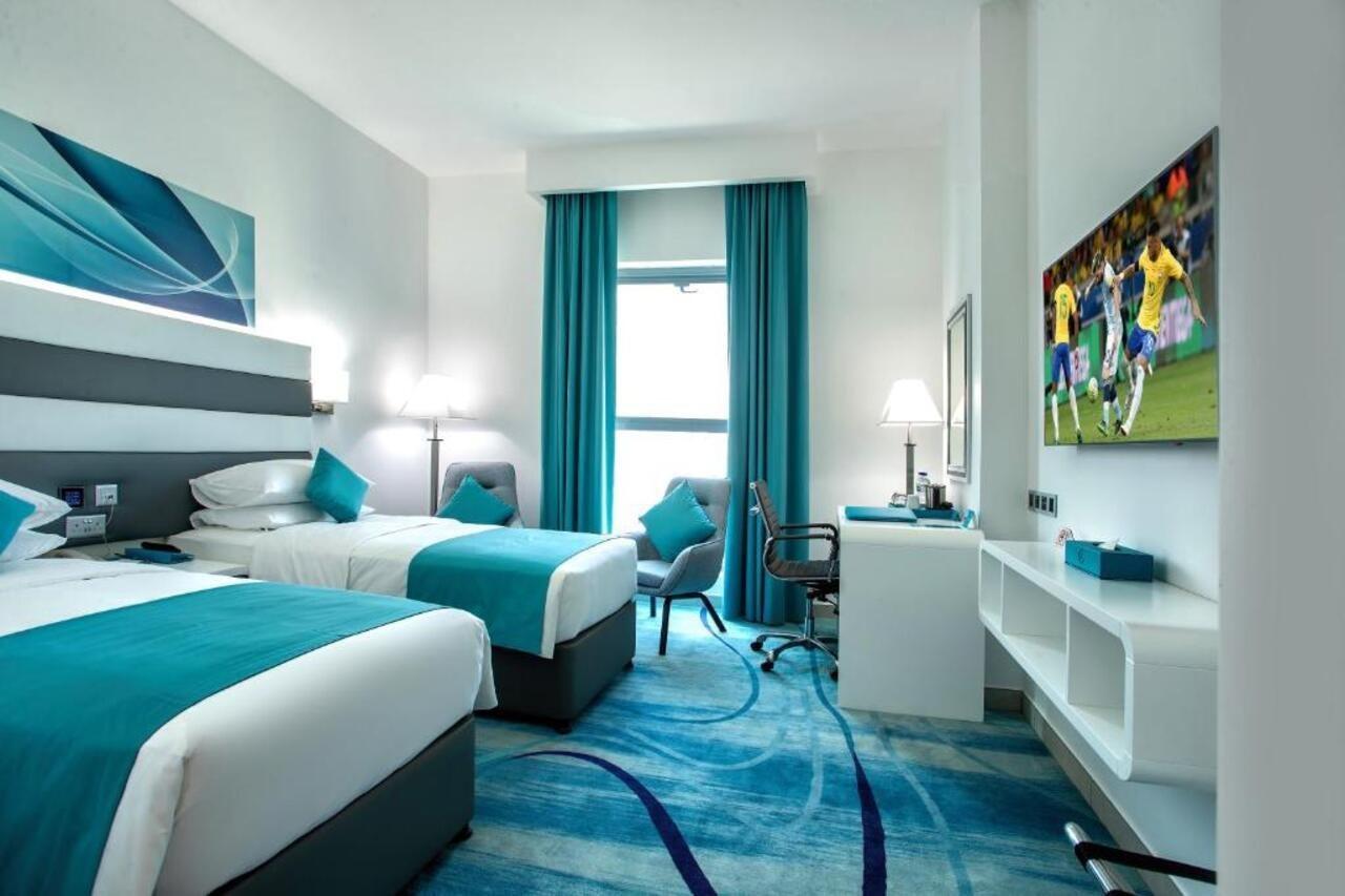 City Avenue Al Reqqa Hotel Дубай Екстериор снимка